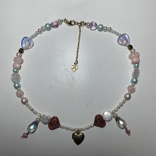 Dainty Agate Mini Heart Locket